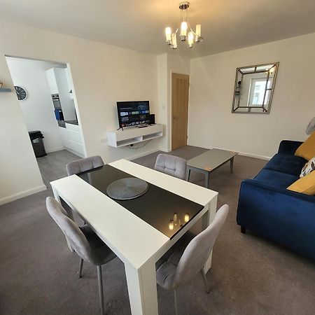 Bumblebee Bungalow - With Separate Office And Gaming Space By Catchpole Stays Colchester Ngoại thất bức ảnh
