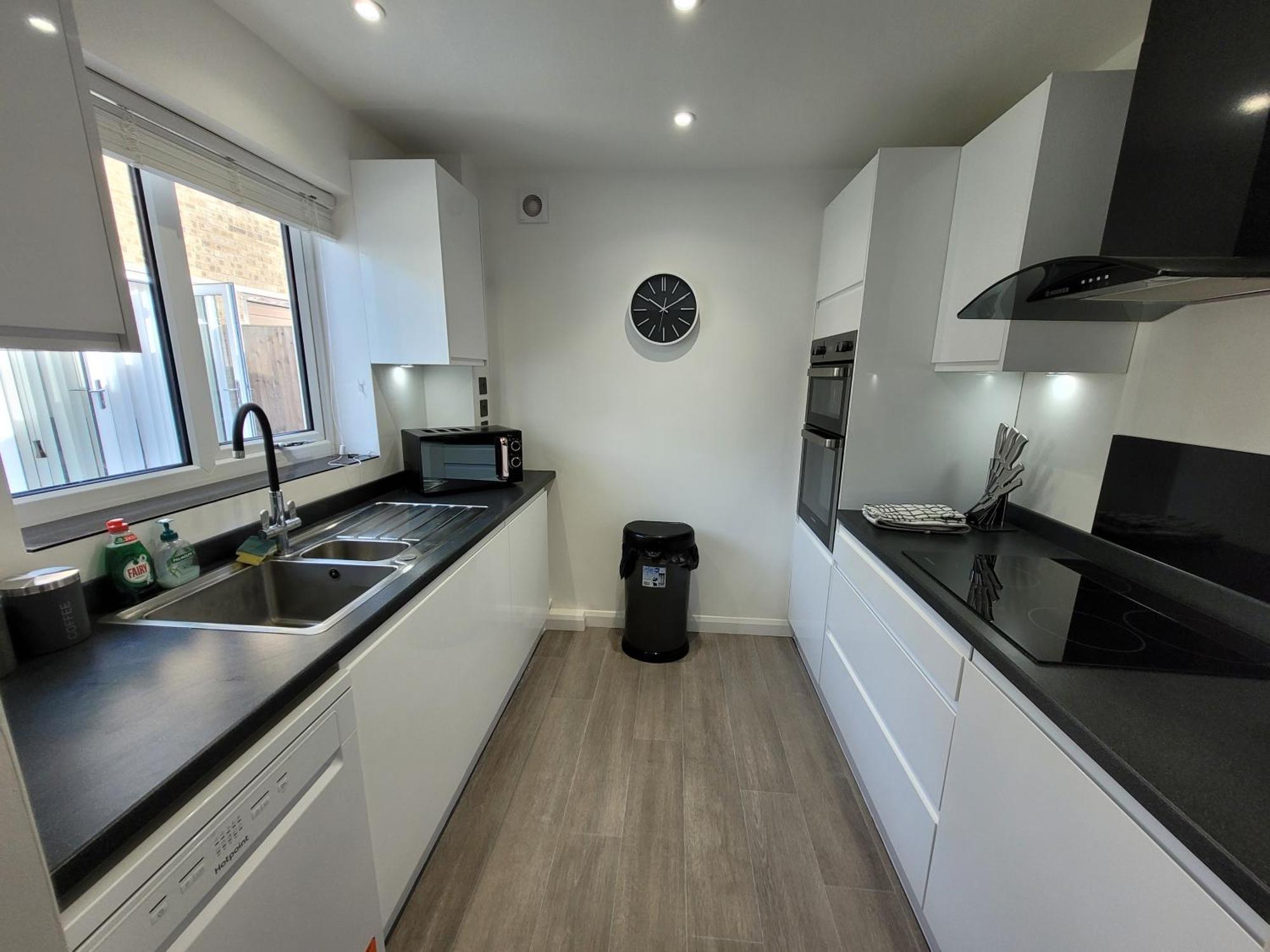 Bumblebee Bungalow - With Separate Office And Gaming Space By Catchpole Stays Colchester Ngoại thất bức ảnh